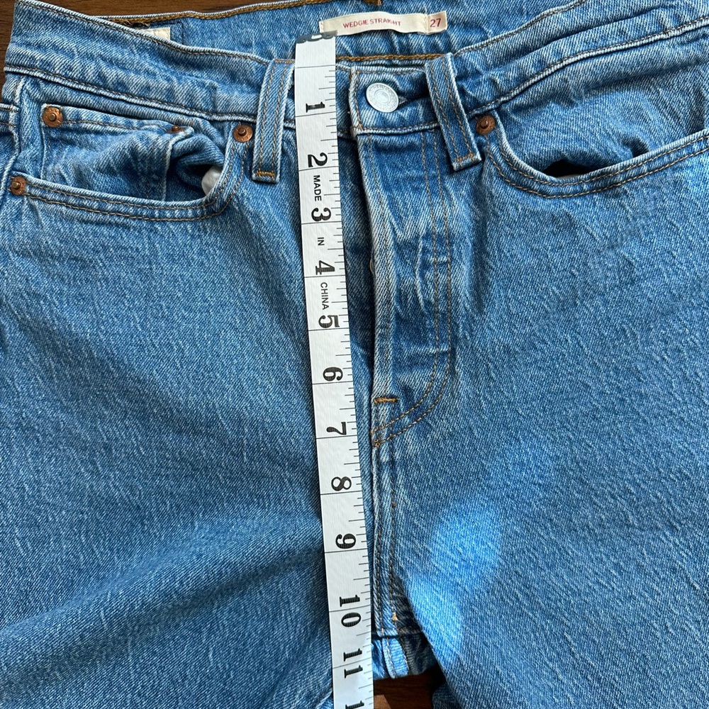 Levi's Wedgie Straight Blue Jeans - Picture 8 of 9